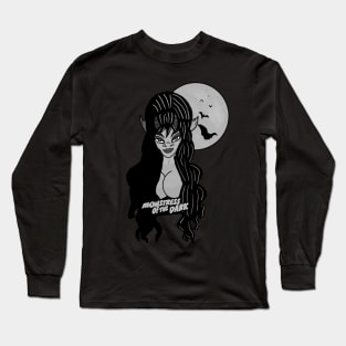 Monstress of the Dark (Retro) Long Sleeve T-Shirt